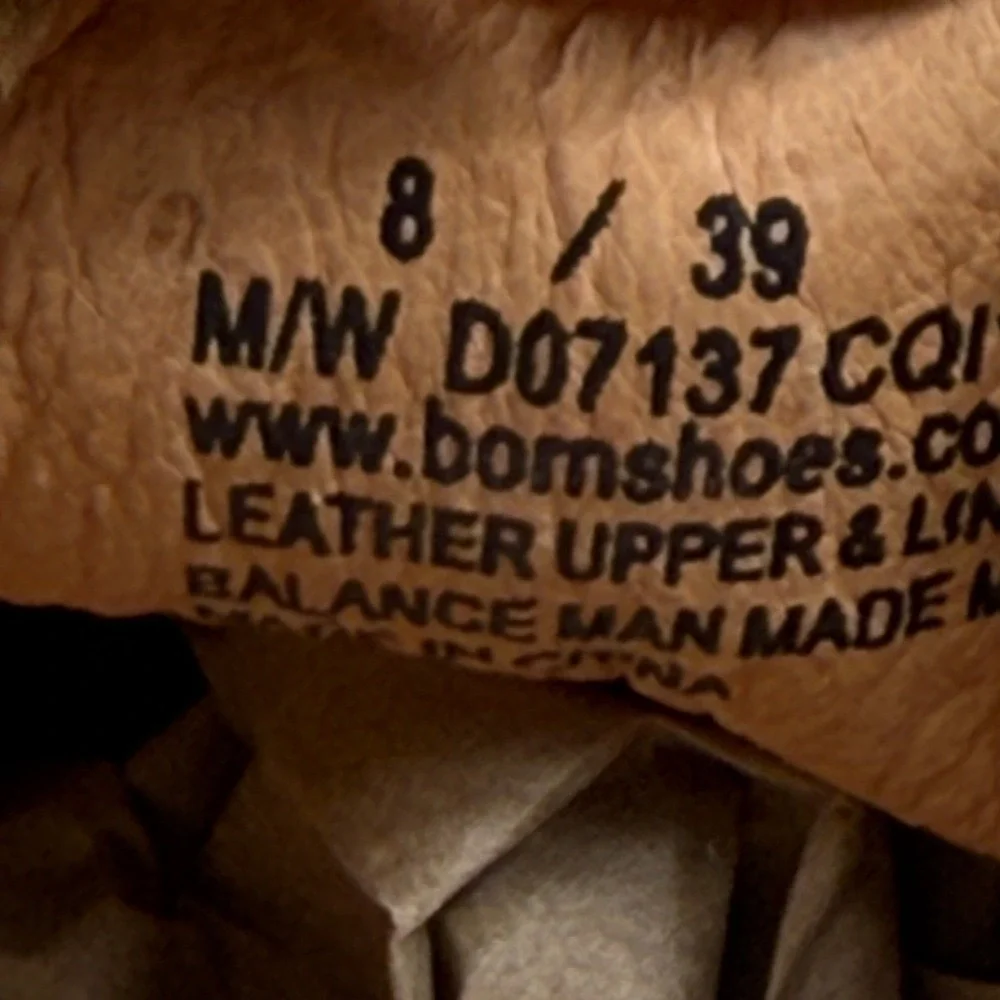 Born tan suede
